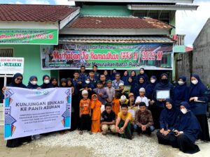 Kunjungan HMPS PGMI UIN Sultan Syarif Kasim Riau ke Panti Asuhan Al-Muzakki